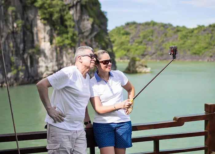  Milalux Cruises Hạ Long