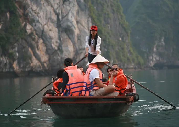 Milalux Cruises * Hạ Long