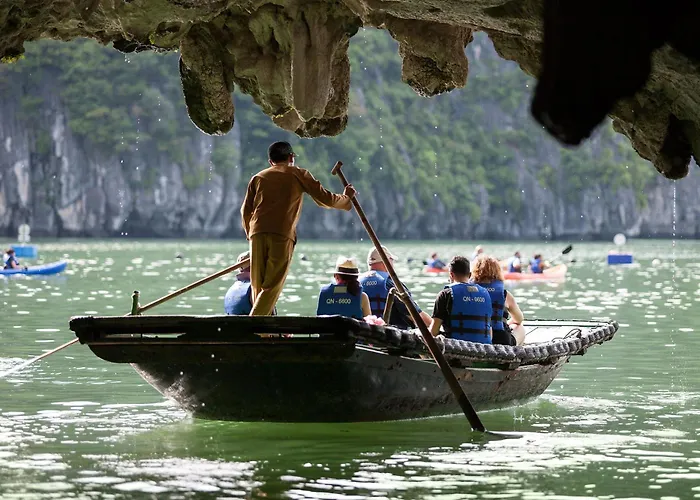 Milalux Cruises Hạ Long