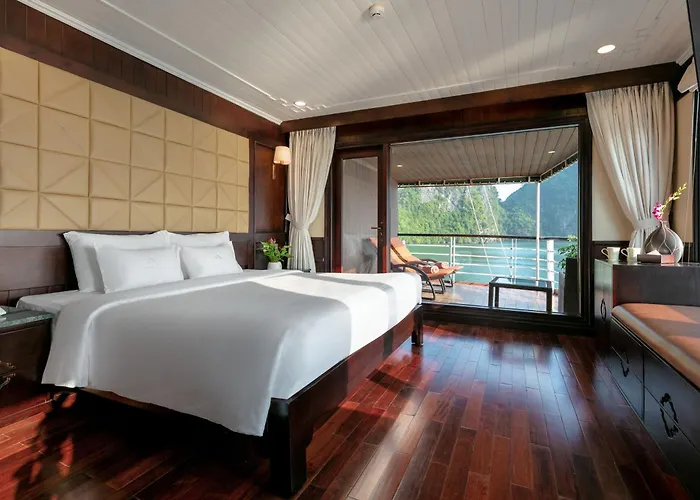 Milalux Cruises Hạ Long